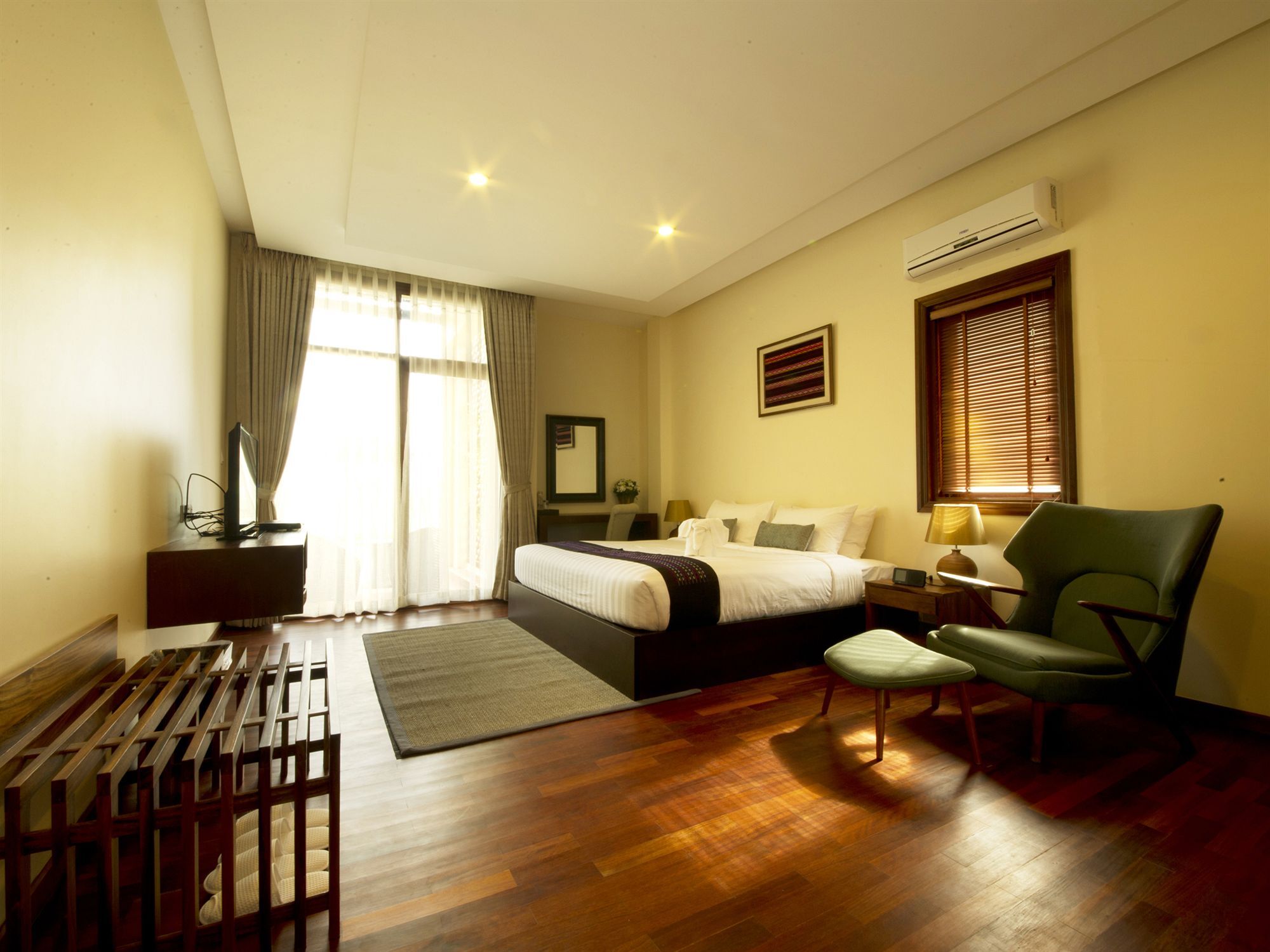 Emerald Palace Hotel Naypyidaw Екстер'єр фото
